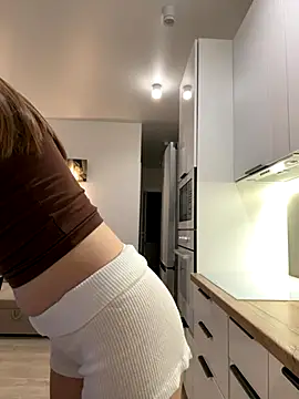 Snapshot of FriendlyFire_18 chatting on 11-29-25, 09:29 FriendlyFire 18 online show from 11-29-25, 09:29