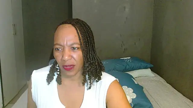 Lillyan N online show from 04-09-26, 08:20