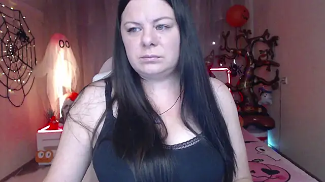 Snapshot of BritneyRaine chatting on 10-26-25, 07:25 BritneyRaine online show from 10-26-25, 07:25