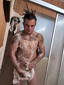 Snapshot of Clownboi17 chatting on 09-29-25, 08:57 Clownboi17 online show from 09-29-25, 08:57