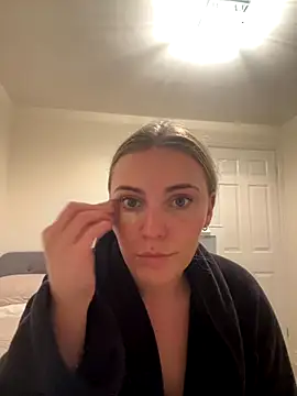 Snapshot of Sapphireroseee chatting on 11-12-25, 05:35 Sapphireroseee online show from 11-12-25, 05:35