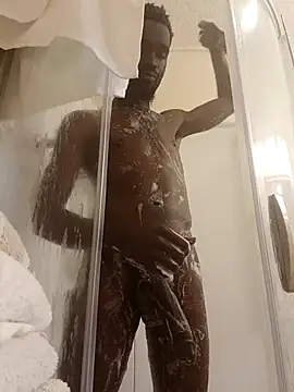 Snapshot of ChocolatebbC4u chatting on 10-18-25, 07:14 ChocolatebbC4u online show from 10-18-25, 07:14