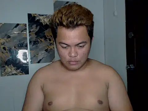 Snapshot of Gayasianzowe chatting on 09-24-25, 07:12 Gayasianzowe online show from 09-24-25, 07:12