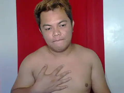 Snapshot of Gayasianzowe chatting on 09-25-25, 03:54 Gayasianzowe online show from 09-25-25, 03:54