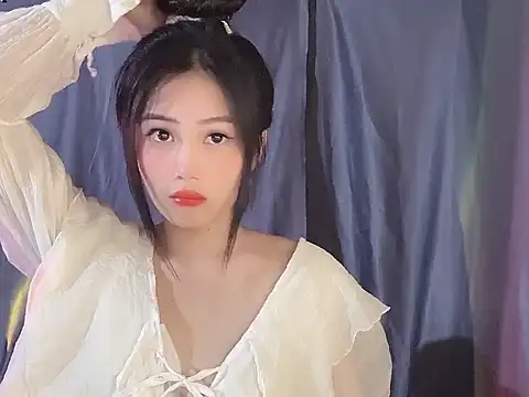 Lyly4757 online show from 10-12-25, 02:49