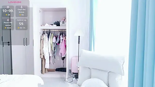 schoolgirl-nurse online show from 11-14-25, 07:51