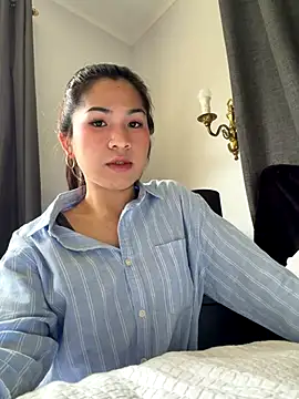 ZoeyJohnson online show from 11-06-25, 01:39