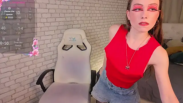 Snapshot of KarenSmitht chatting on 10-21-25, 03:57 KarenSmitht online show from 10-21-25, 03:57