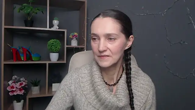 TayaFinch online show from 11-09-25, 01:20