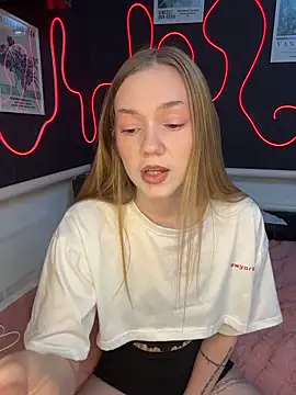 MilaMoone online show from 02-26-26, 11:20