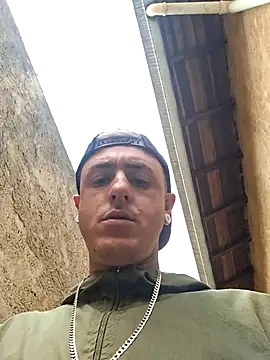 Snapshot of Bottz777 chatting on 10-09-25, 03:54 Bottz777 online show from 10-09-25, 03:54