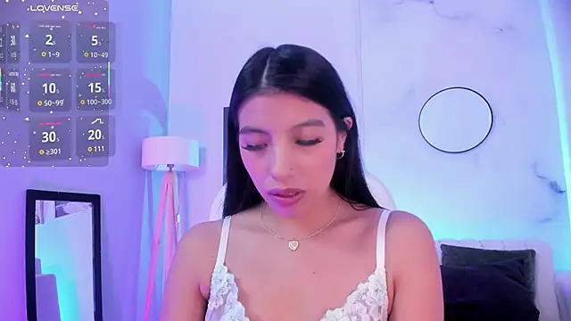 Tiffany Low online show from 11-05-25, 12:27