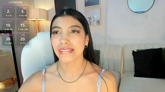 Tiffany Low online show from 02-26-26, 03:55