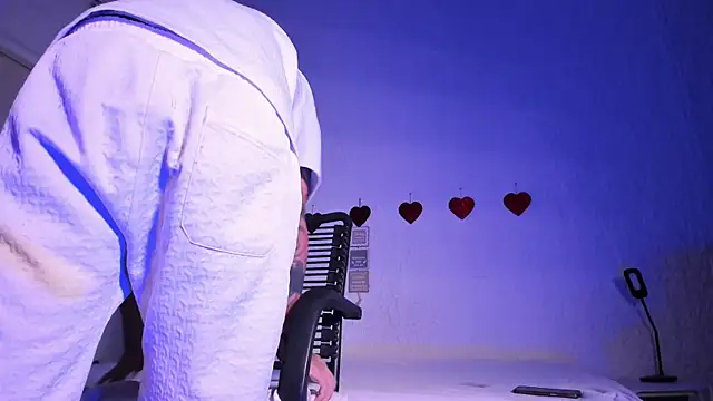 j martony online show from 09-18-25, 01:02