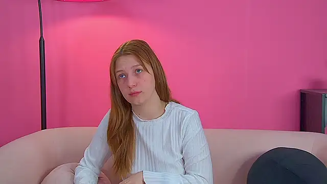 BeatriceBinoche online show from 11-18-25, 07:18