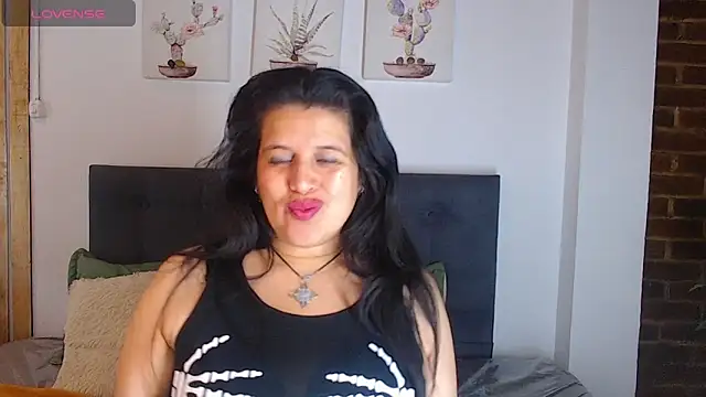 Andrea secret  online show from 11-05-25, 02:28