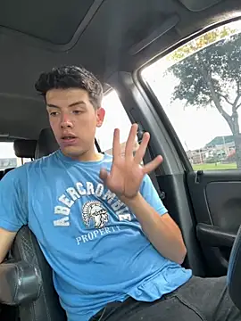 Snapshot of mattebret11 chatting on 10-02-25, 06:15 mattebret11 online show from 10-02-25, 06:15