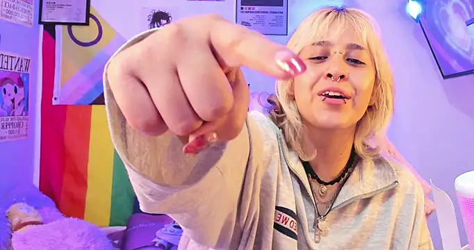 NekoWaifu online show from 11-11-25, 01:11