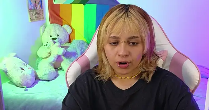 NekoWaifu online show from 02-06-26, 03:37