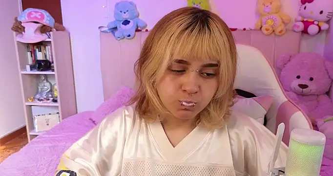 NekoWaifu online show from 03-03-26, 01:28