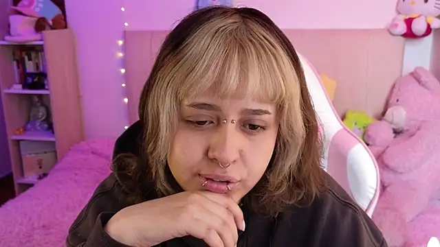 NekoWaifu online show from 03-24-26, 02:33