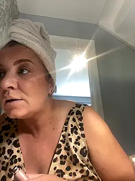 Snapshot of PoppyPrincessxox chatting on 09-26-25, 11:03 PoppyPrincessxox online show from 09-26-25, 11:03