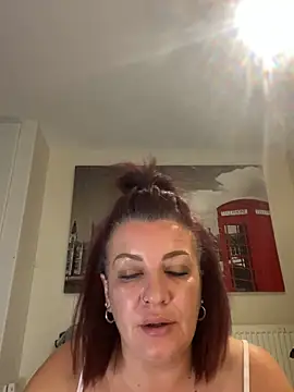 Snapshot of PoppyPrincessxox chatting on 09-28-25, 08:58 PoppyPrincessxox online show from 09-28-25, 08:58