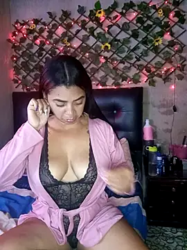 Snapshot of Isabela_Foxx1 chatting on 09-19-25, 07:14 Isabela Foxx1 online show from 09-19-25, 07:14