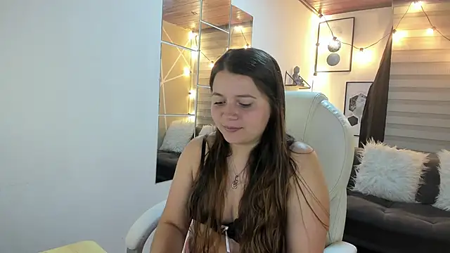 sophiee09  online show from 10-20-25, 01:11