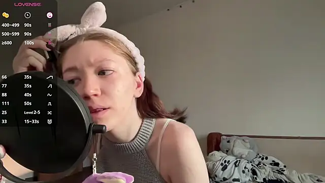 MargarettNewbie online show from 10-22-25, 04:13