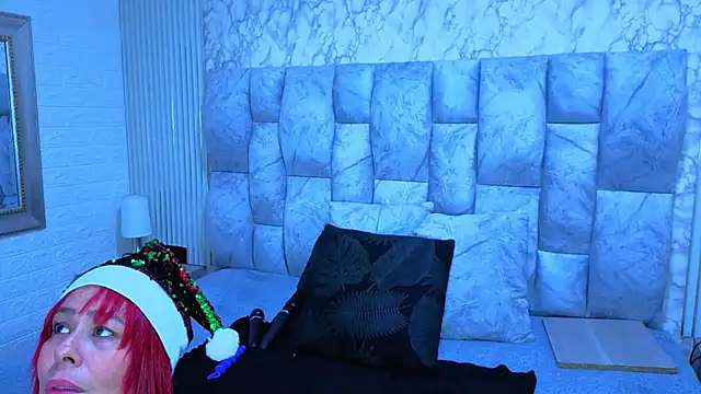 sofiagutierrez   online show from 12-19-25, 03:13