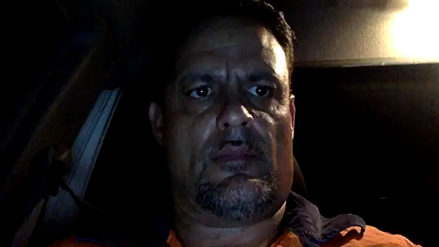 Snapshot of Andys828282 chatting on 09-23-25, 08:28 Andys828282 online show from 09-23-25, 08:28