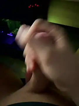 Snapshot of jstntz chatting on 01-06-26, 11:07 jstntz online show from 01-06-26, 11:07