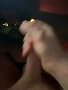 Snapshot of jstntz chatting on 02-04-26, 09:15 jstntz online show from 02-04-26, 09:15