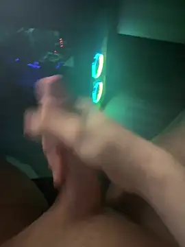 Snapshot of jstntz chatting on 02-08-26, 12:14 jstntz online show from 02-08-26, 12:14