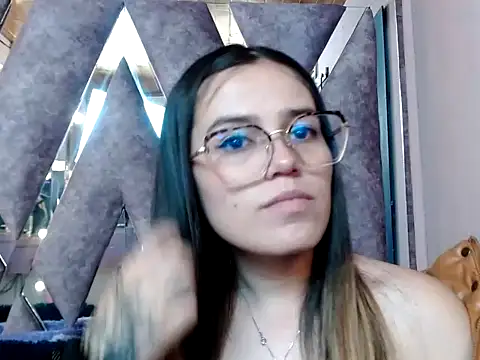 CRISTALHERRANZ online show from 10-01-25, 09:21