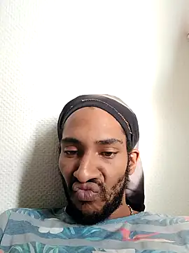 Snapshot of Mikaaa97 chatting on 10-01-25, 03:29 Mikaaa97 online show from 10-01-25, 03:29