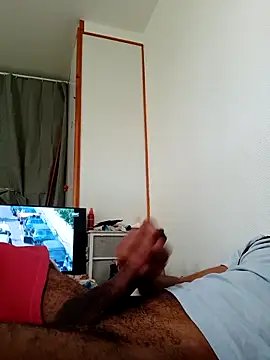 Snapshot of Mikaaa97 chatting on 10-25-25, 08:00 Mikaaa97 online show from 10-25-25, 08:00