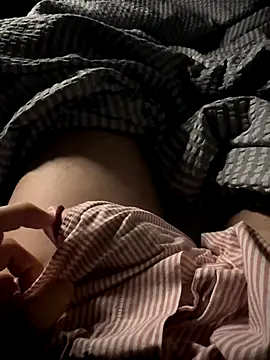 koeanboy11 online show from 09-18-25, 04:31