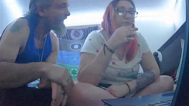 Violet-Dreamz333 online show from 12-22-25, 11:35