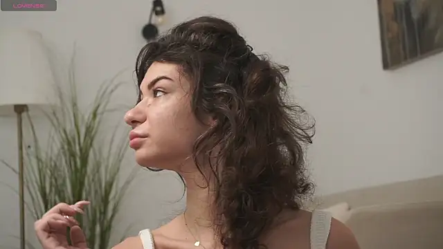 Snapshot of adisson_fox chatting on 11-21-25, 07:07 adisson fox online show from 11-21-25, 07:07