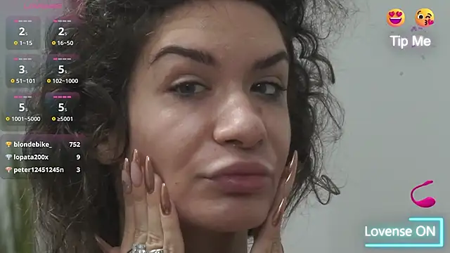 Snapshot of adisson_fox chatting on 12-03-25, 07:16 adisson fox online show from 12-03-25, 07:16