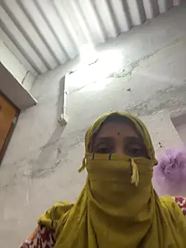 sweetreddy-02 online show from 10-18-25, 01:45