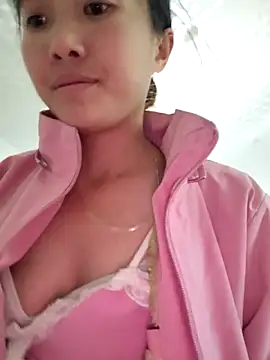 Snapshot of Ruby-sexyx chatting on 11-28-25, 01:30 Ruby-sexyx online show from 11-28-25, 01:30