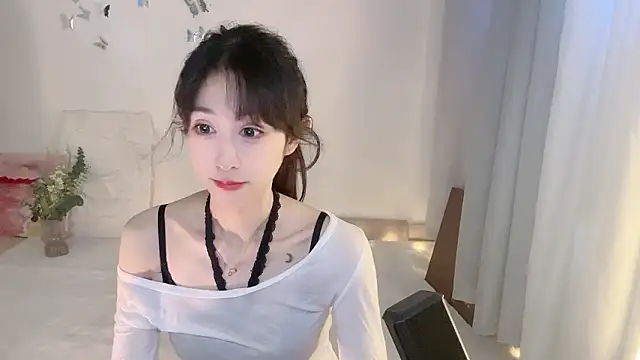 ai-ai-mi online show from 10-21-25, 04:57