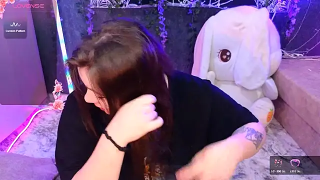 Marshmallowbeauty online show from 12-21-25, 10:17