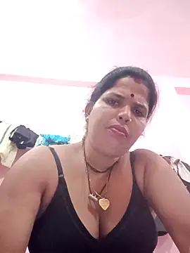 Hott locky online show from 10-15-25, 04:07