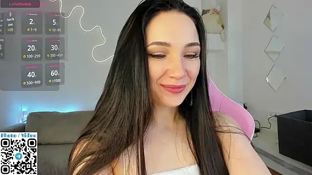 Helen Spark online show from 10-26-25, 01:55