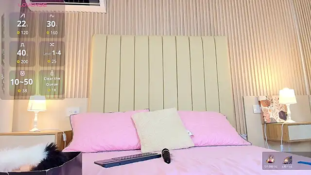 Snapshot of alessia_moon1 chatting on 02-10-26, 12:09 alessia moon1 online show from 02-10-26, 12:09