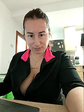 bichota85 online show from 11-28-25, 09:45